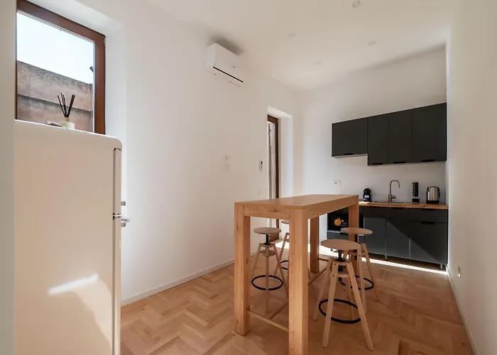 Joivy Modern & Near The Colosseum Apartamento Roma