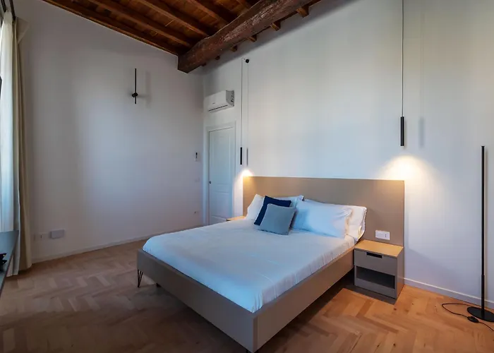 Apartamento Joivy Modern & Near The Colosseum *