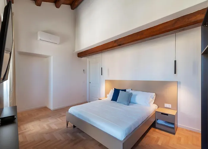 Apartamento Joivy Modern & Near The Colosseum *